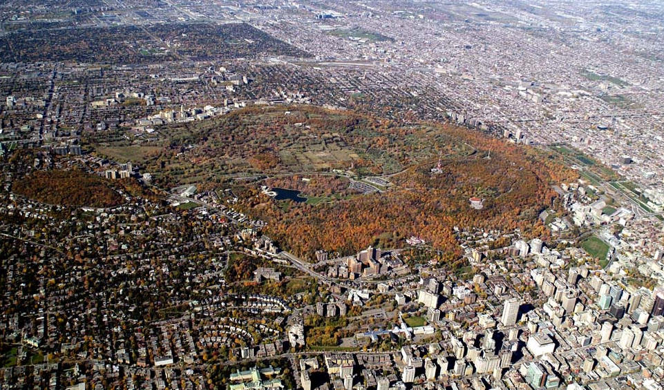 Vue aérienne du territoire du Site pattrimonial Royal. Photographie.