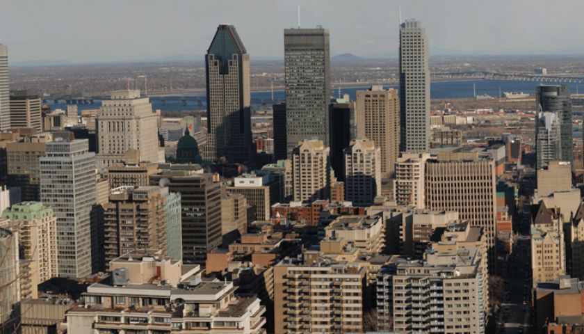 Vue depuis le belvédère Kondiaronk en 2005.